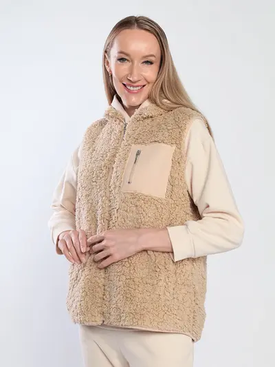 Жилет из искусственного меха на молнии